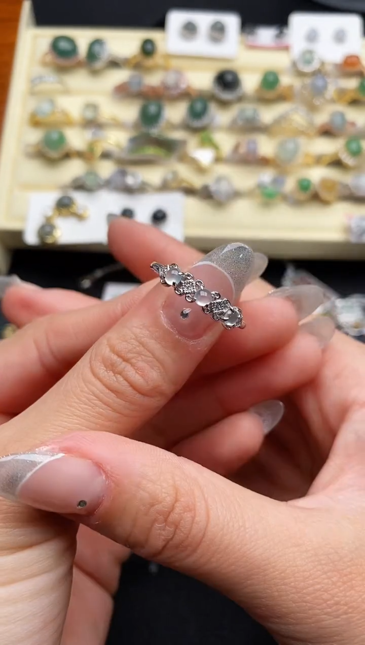 【闪购商品】翡翠戒指银S925镶嵌777777777+5