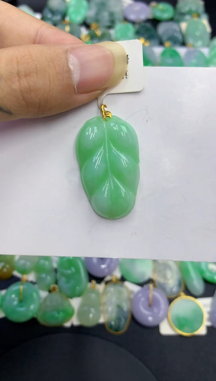 翡翠未镶嵌颈饰缅甸翡翠A货