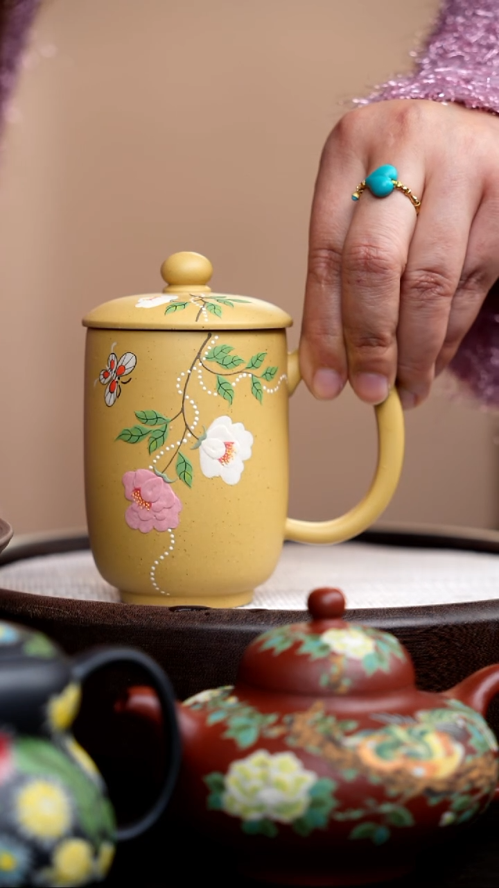 茶壶紫砂本山段高盖杯泥绘蝶恋花