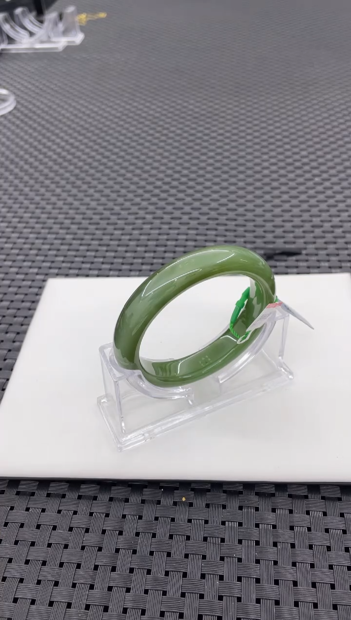 【闪购商品】和田玉手镯一条57未镶嵌(多样性发一件) Z0590