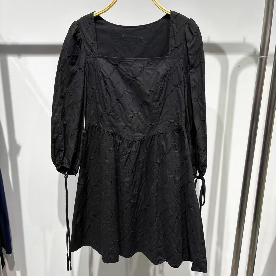 【3C10】HJ酷美风两件套连衣裙