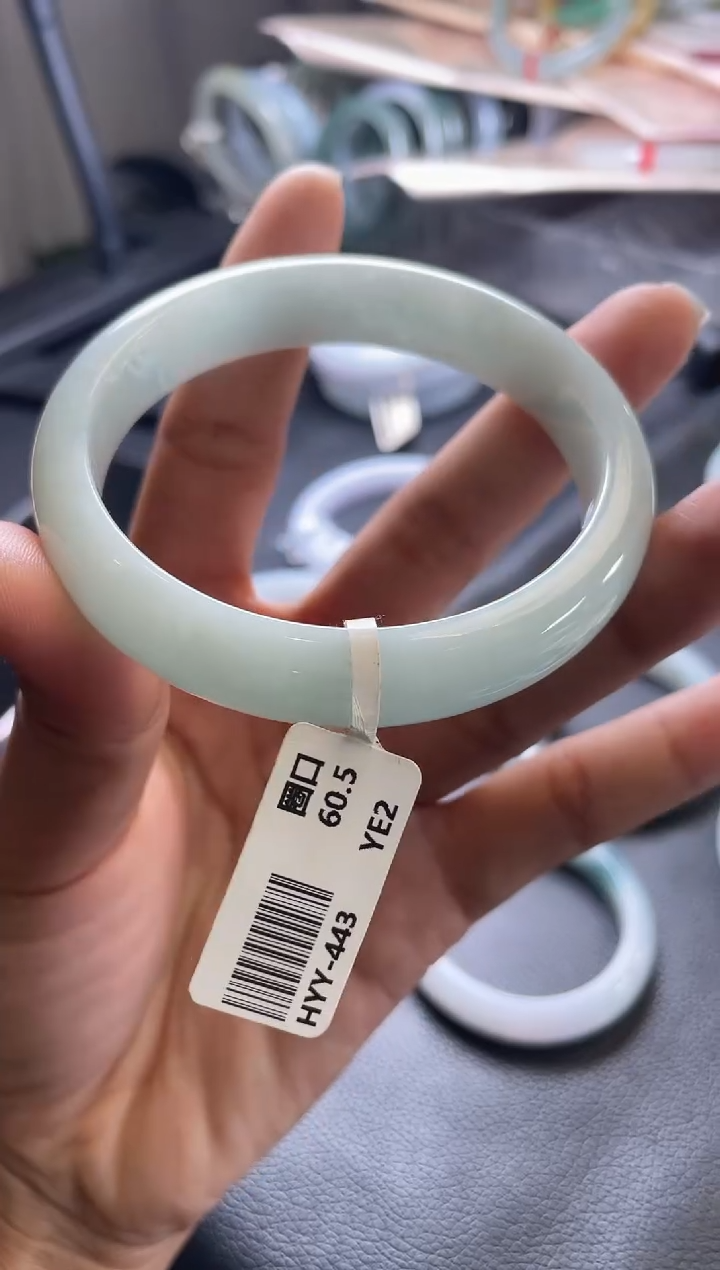 未镶嵌手镯翡翠正圈61圈口，02
