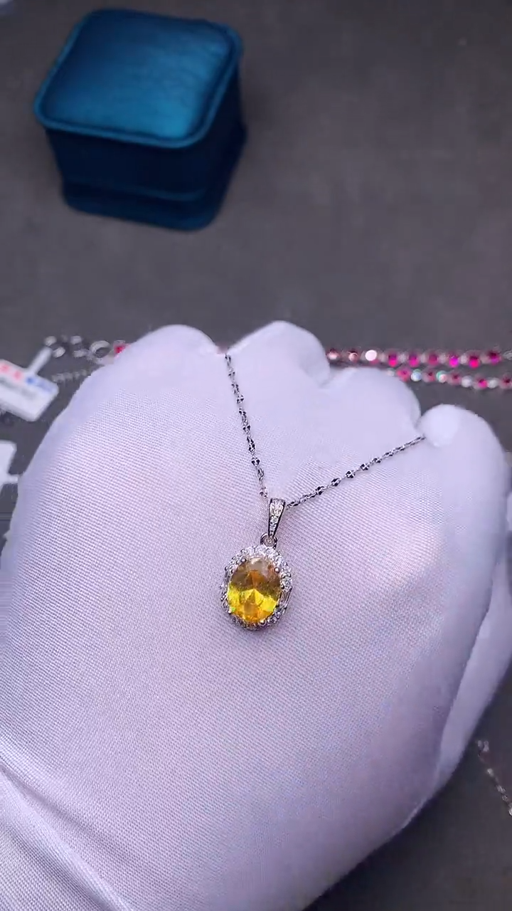 【闪购商品】彩色蓝宝石颈饰银S925镶嵌........