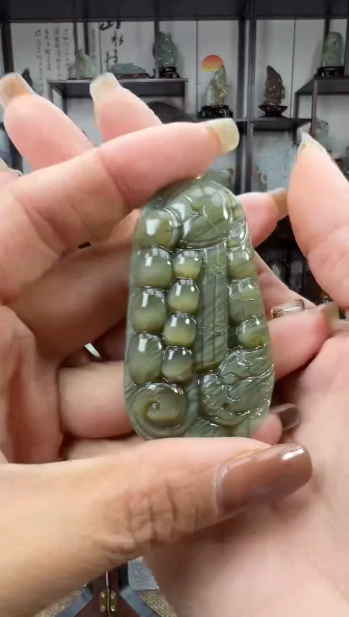 未镶嵌和田玉把件1