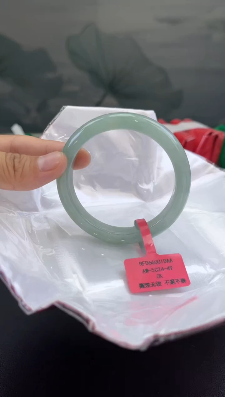 翡翠手镯未镶嵌翡翠手镯11