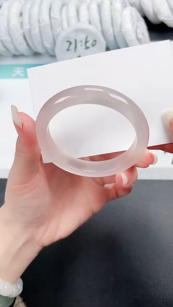 【闪购商品】石英质玉手镯未镶嵌237-54.5