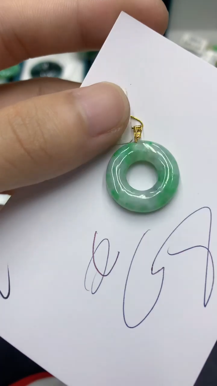 【闪购商品】翡翠颈饰18K金镶嵌翡翠