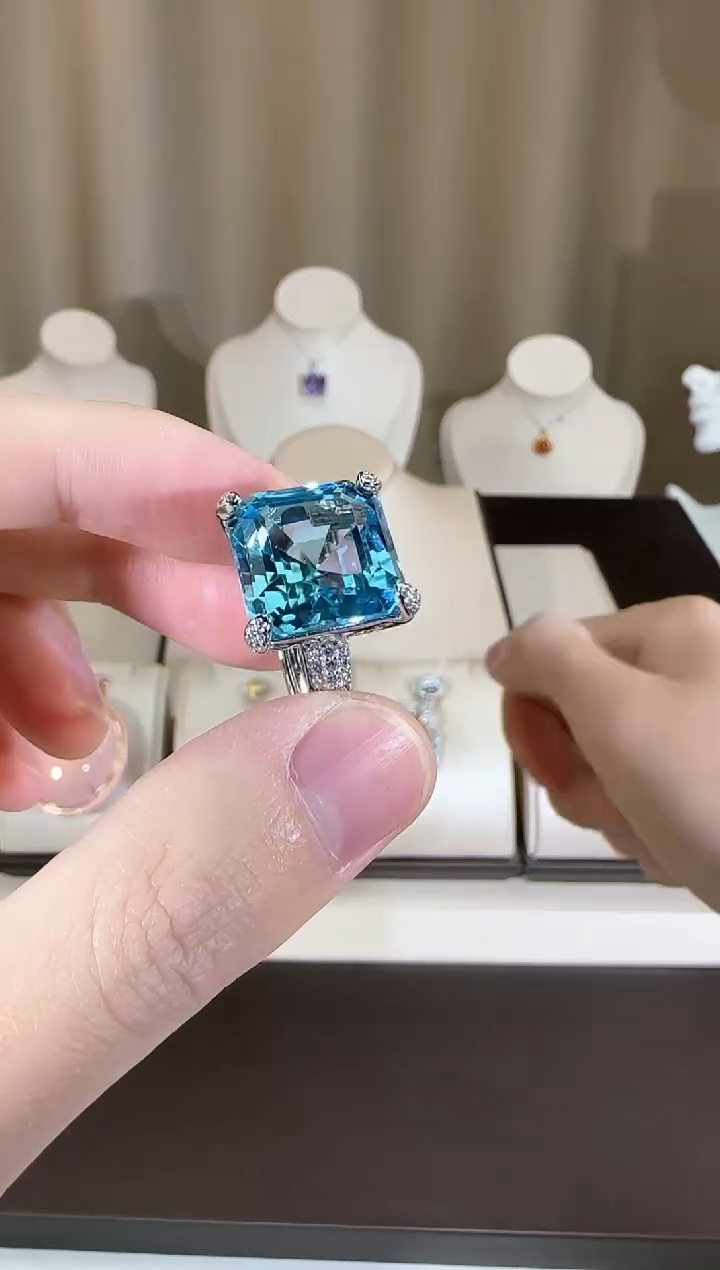 【闪购商品】托帕石戒指银S925镶嵌14mm