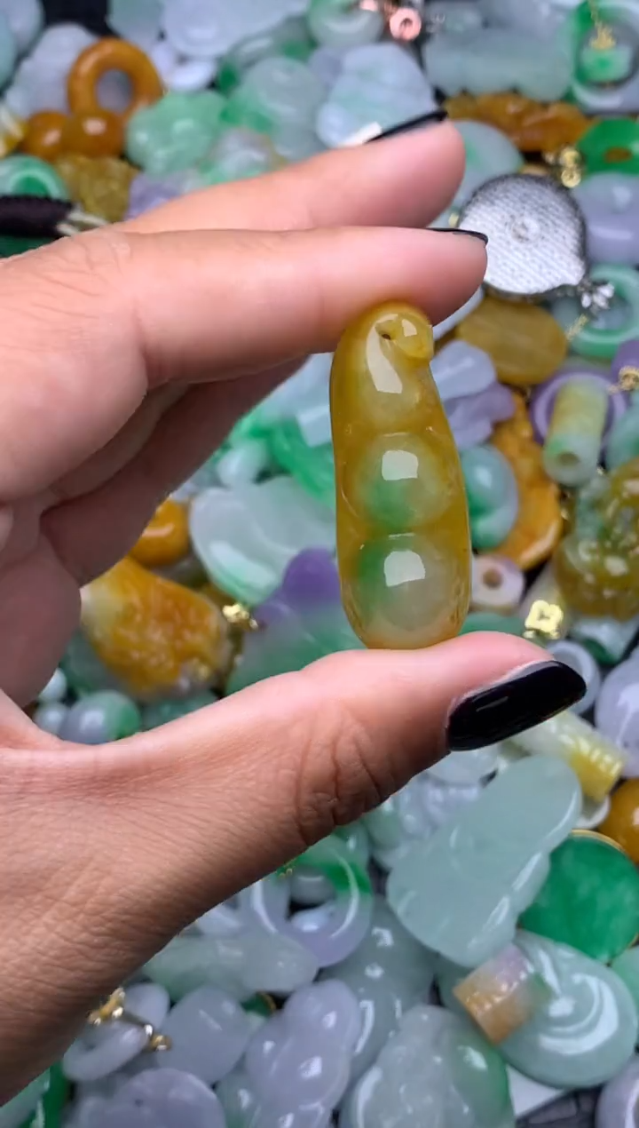 翡翠未镶嵌颈饰天然缅甸翡翠吊坠