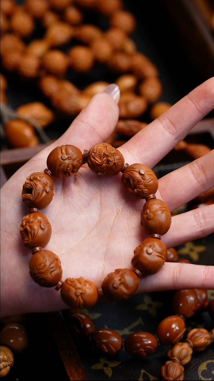 【闪购商品】橄榄核吊坠苏工橄榄核