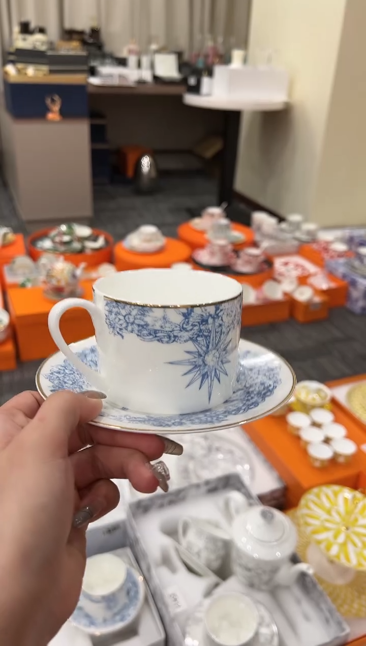 【闪购商品】杯H224--------------