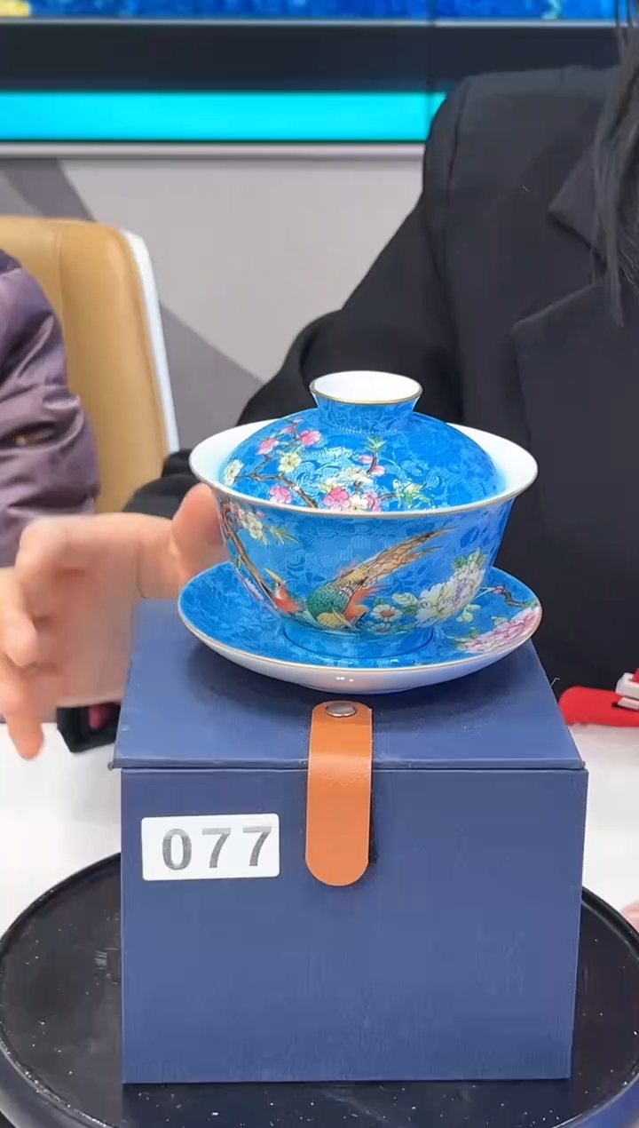 【闪购商品】盖碗蓝底扒花花鸟三才盖碗077