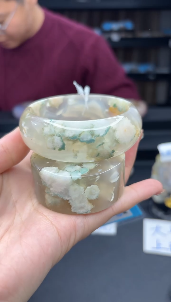 【闪购商品】石英质玉手镯未镶嵌143（57圈赠送镯心）