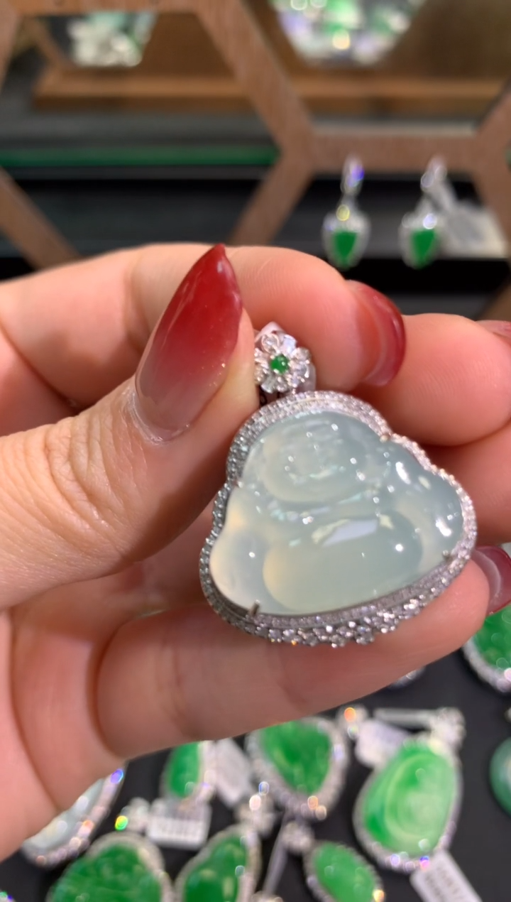 【闪购商品】翡翠吊坠(不含链)18K金镶嵌吊坠