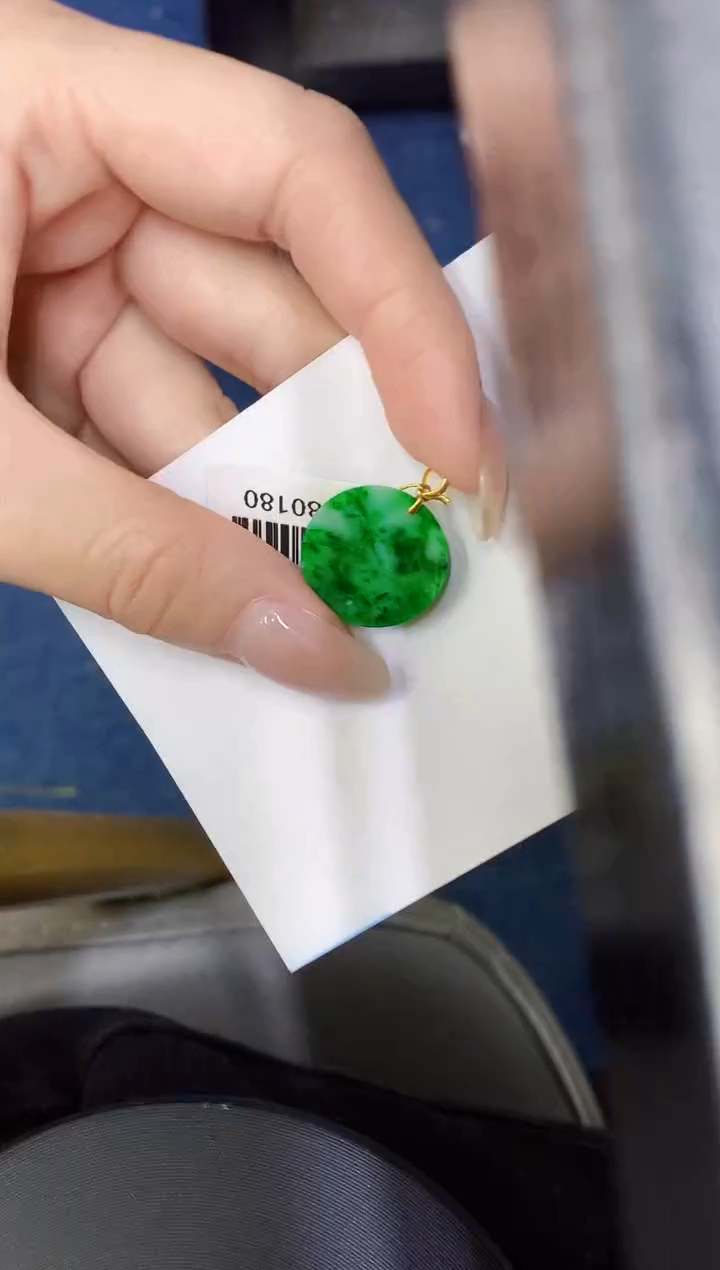 翡翠18K金镶嵌颈饰缅甸天然翡翠A货