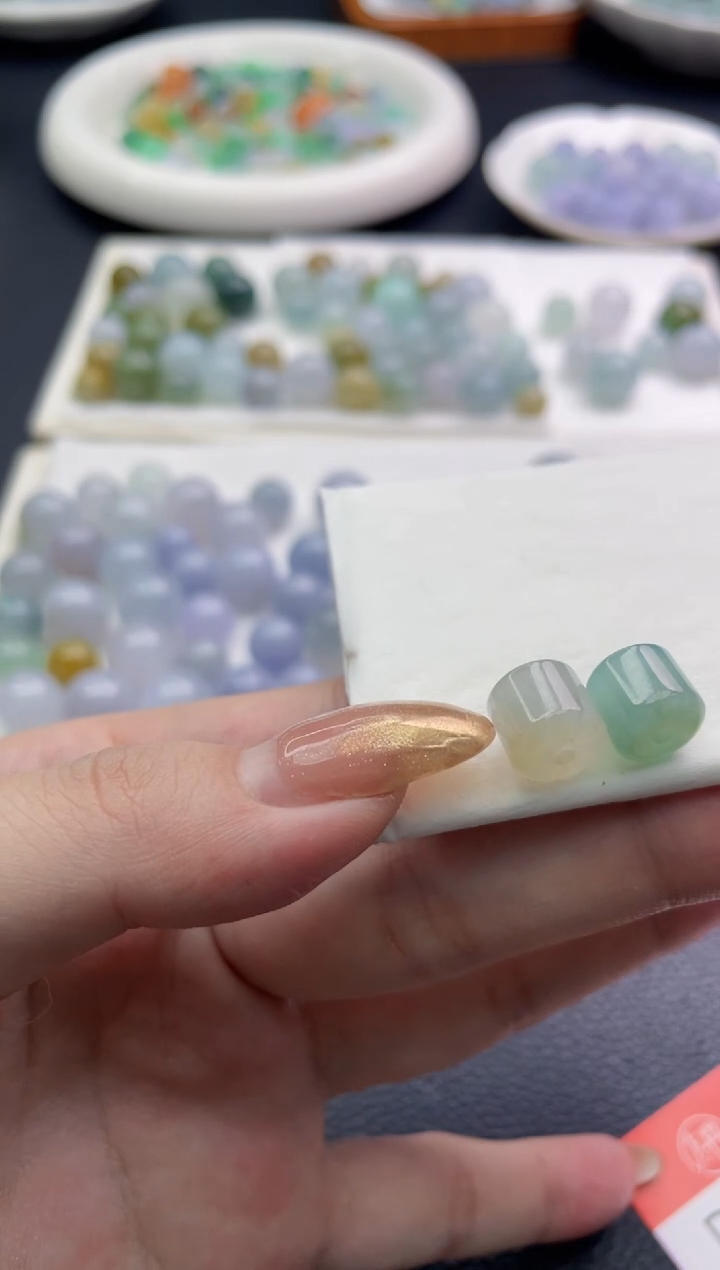 未镶嵌定制翡翠是****呀珠子