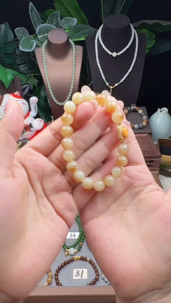 未镶嵌手串和田玉F****e10m左右新疆且末糖玉手串