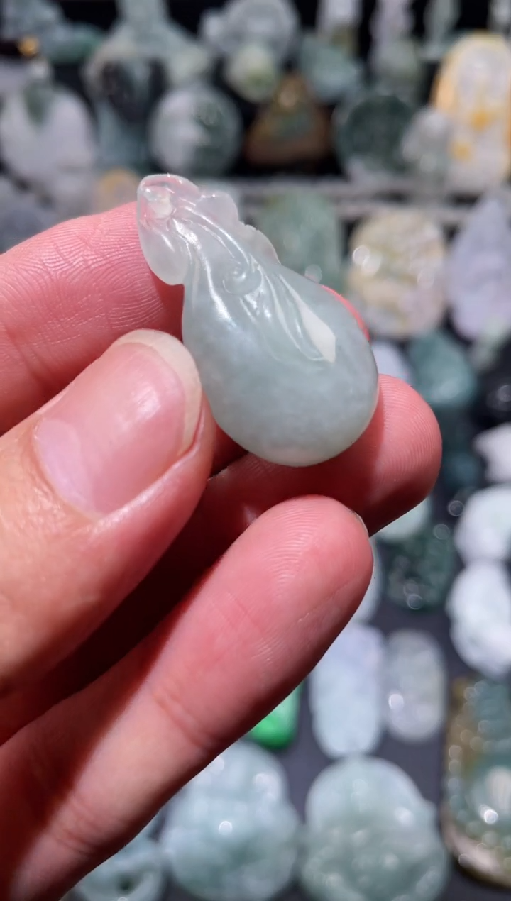 翡翠未镶嵌颈饰天然翡翠a货