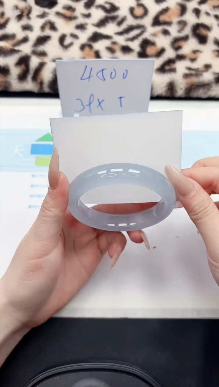 【闪购商品】石英质玉手镯未镶嵌43-59.1