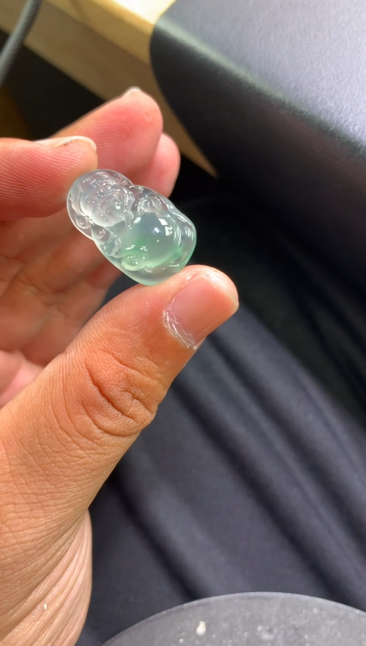 【闪购商品】翡翠颈饰未镶嵌财神