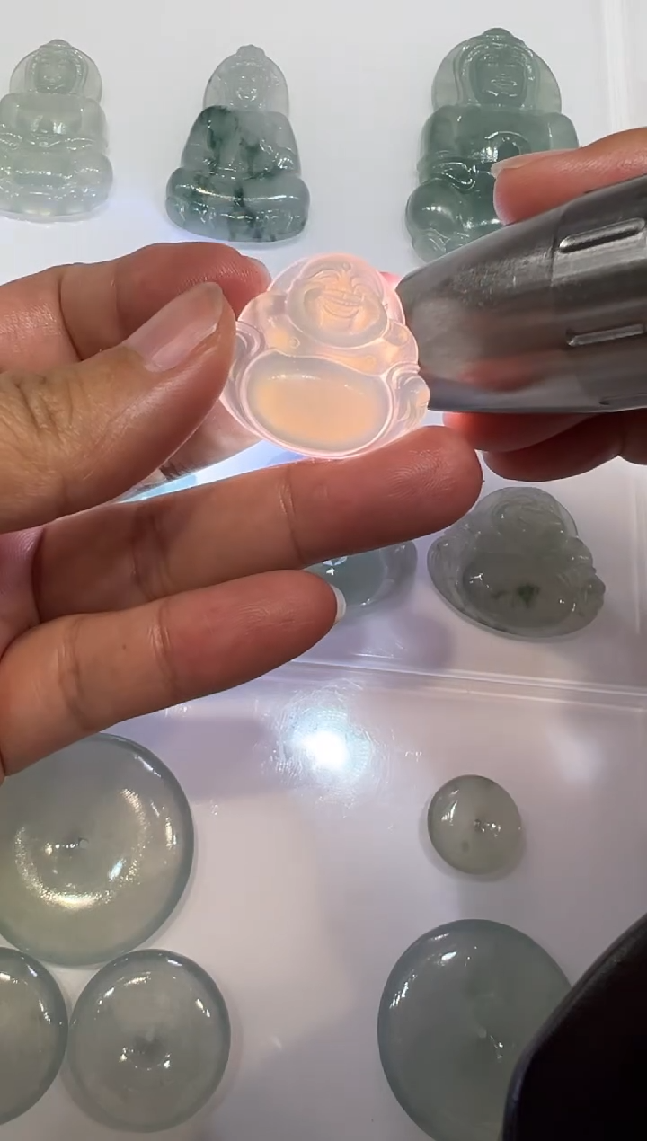 定制翡翠未镶嵌佛公