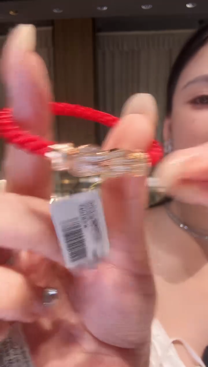 18K金镶嵌吊坠钻石玫瑰金8字