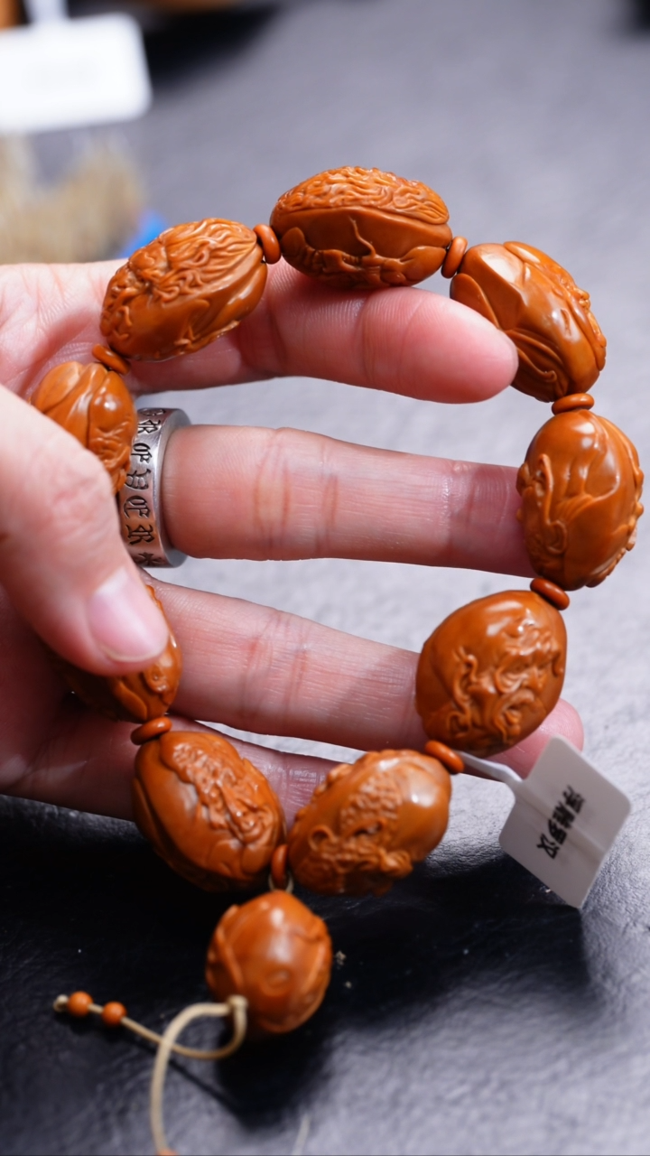 【闪购商品】橄榄核吊坠橄榄核