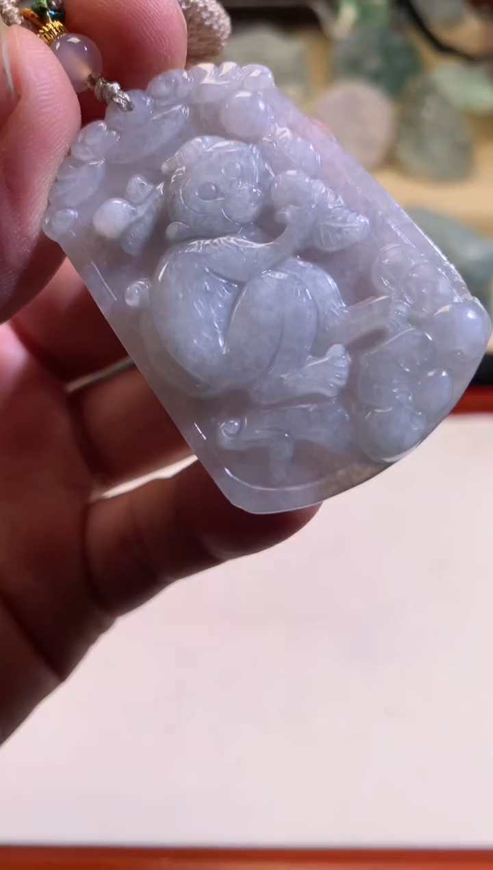 翡翠未镶嵌颈饰6/08/211