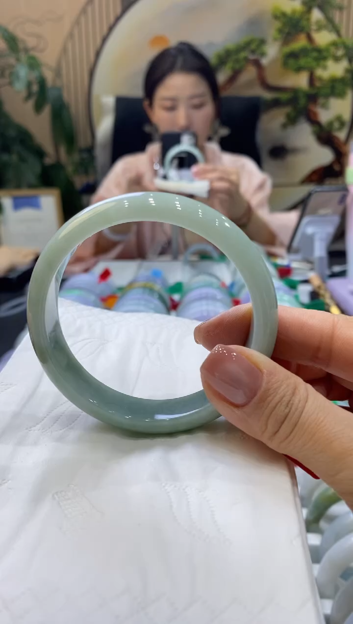 【闪购商品】翡翠手镯未镶嵌99903797