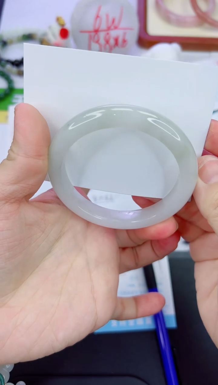 【闪购商品】石英质玉手镯未镶嵌273-58.6