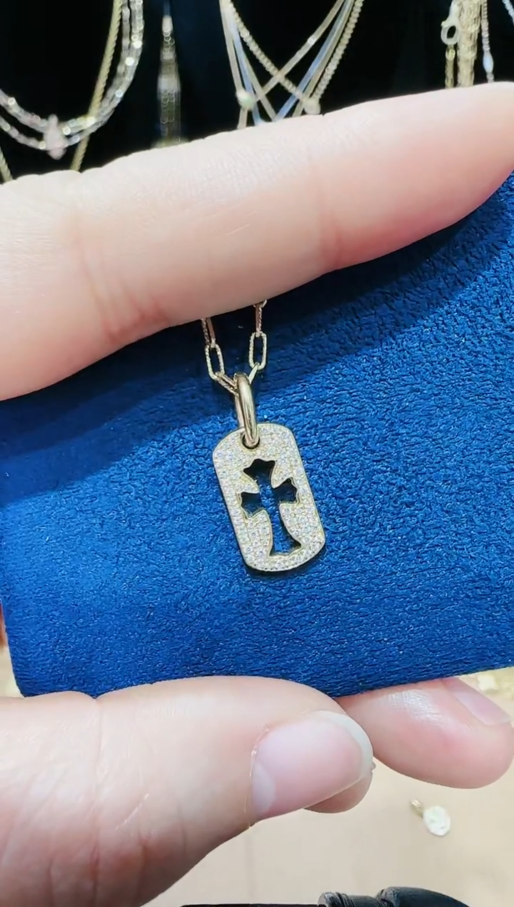 【闪购商品】钻石吊坠18K金镶嵌钻石单吊坠不含链