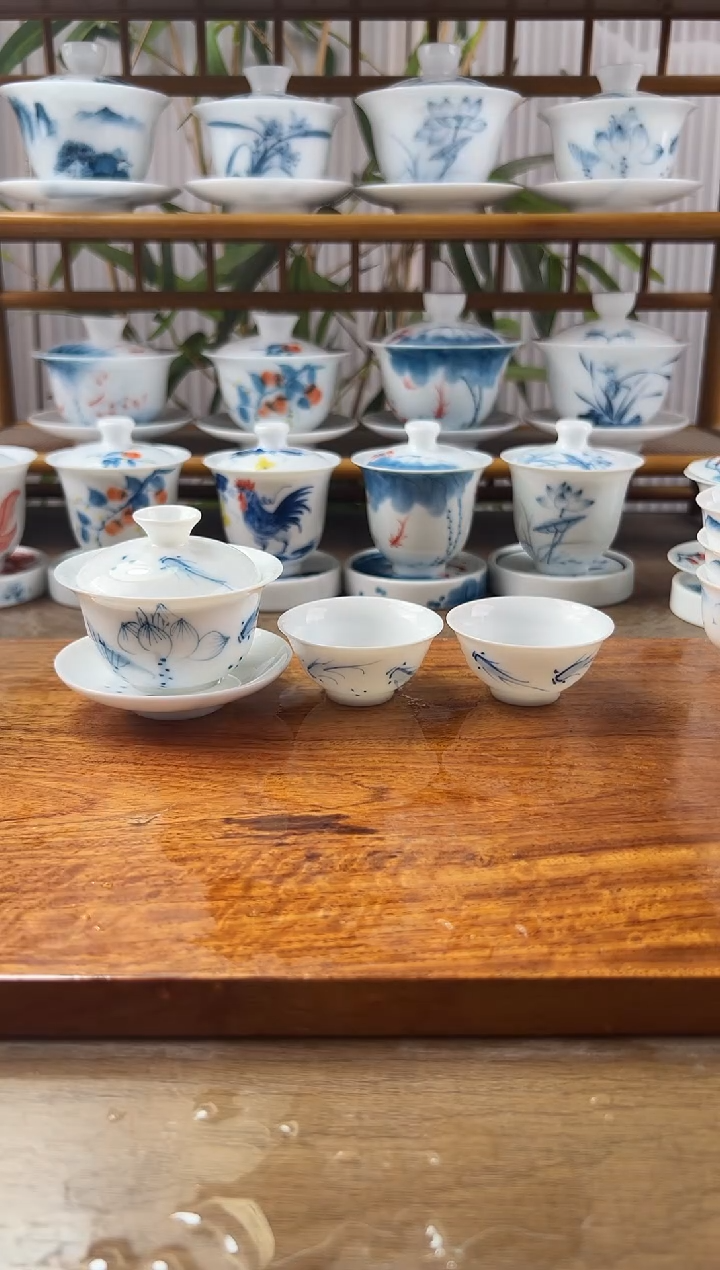 微瑕荷花鱼聚80ml三才盖碗+小玉兰杯2个