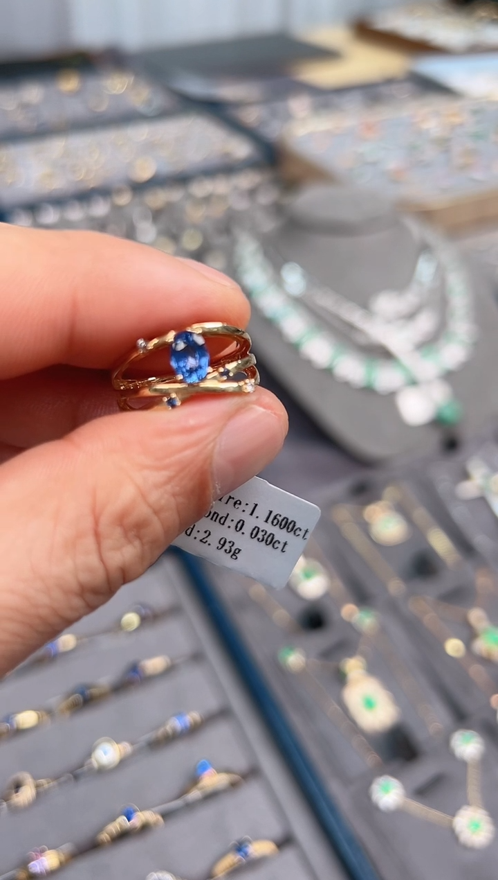 【闪购商品】蓝宝石戒指18K金镶嵌/1.16ct