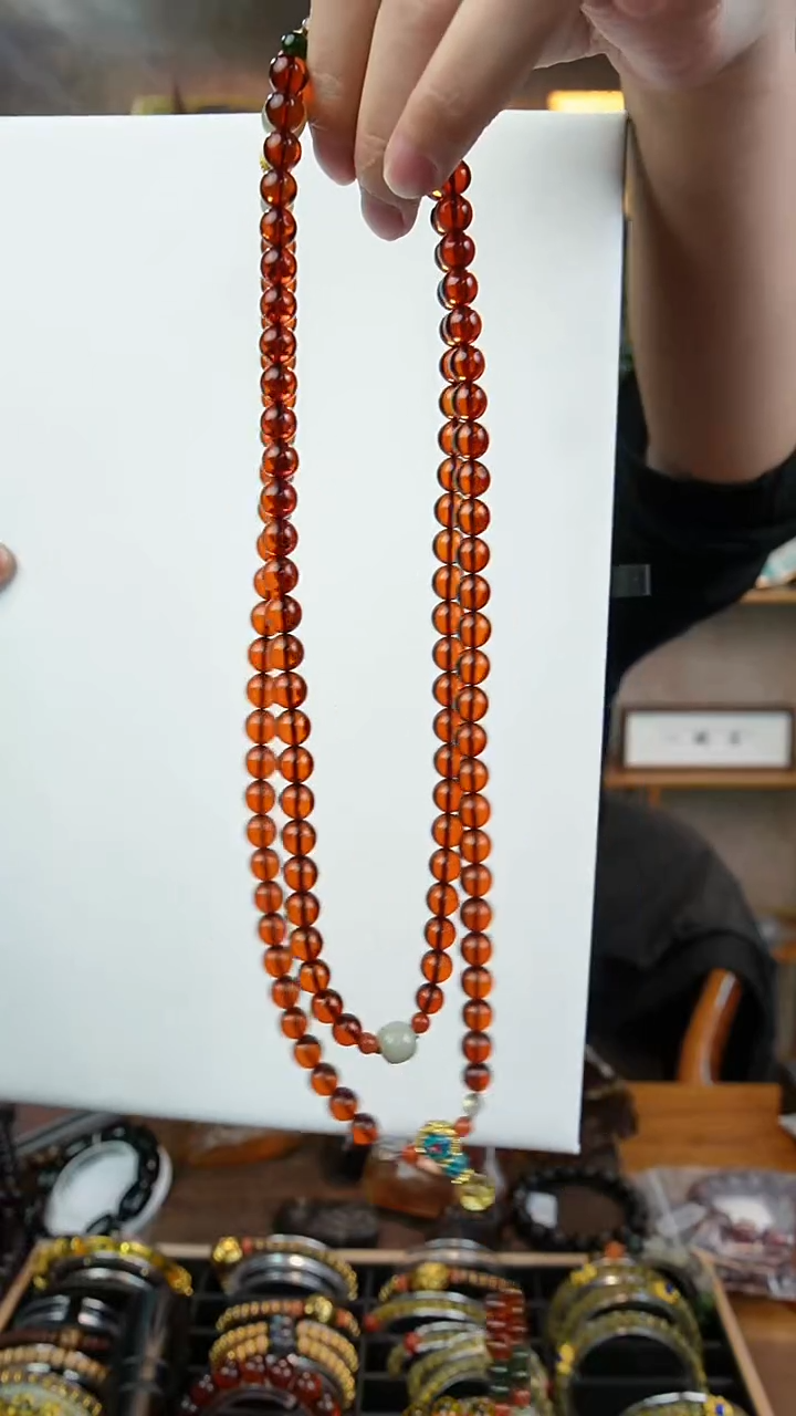 【闪购商品】琥珀颈饰未镶嵌血珀108