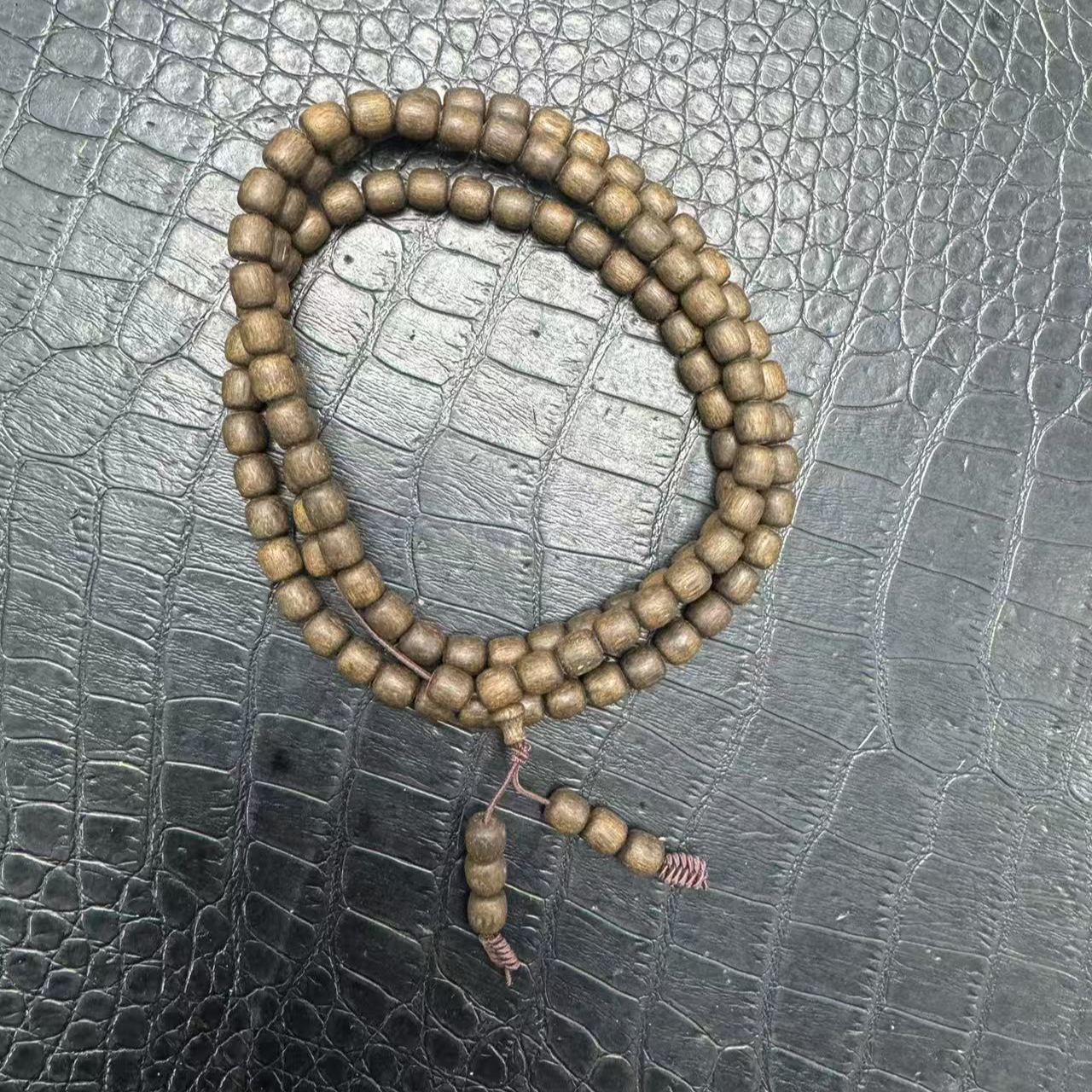 B566海南天山雪莲文玩多圈6mm