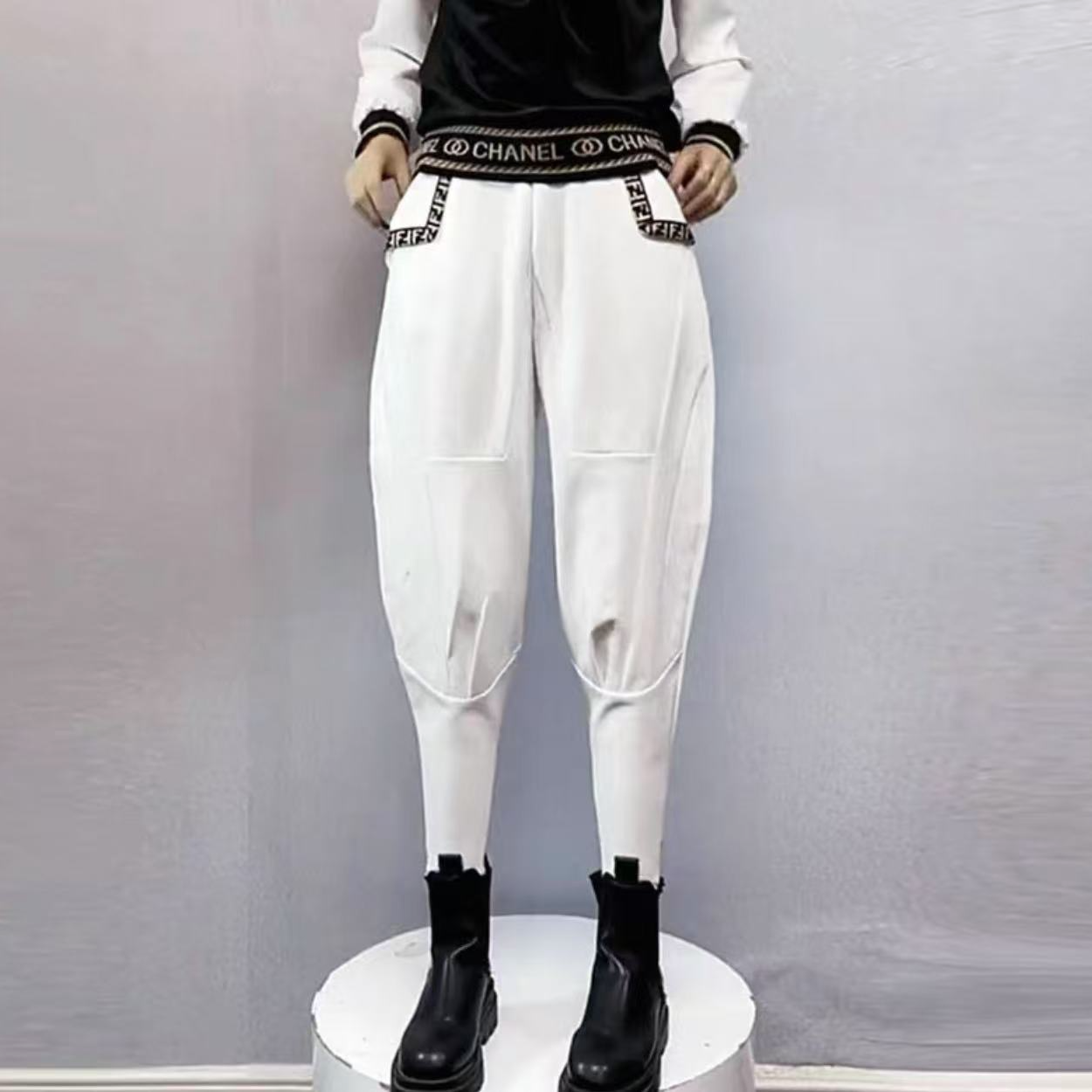 白色秋季宽松大哈伦裤女士2024秋季高腰显瘦小脚靴裤休闲裤女663