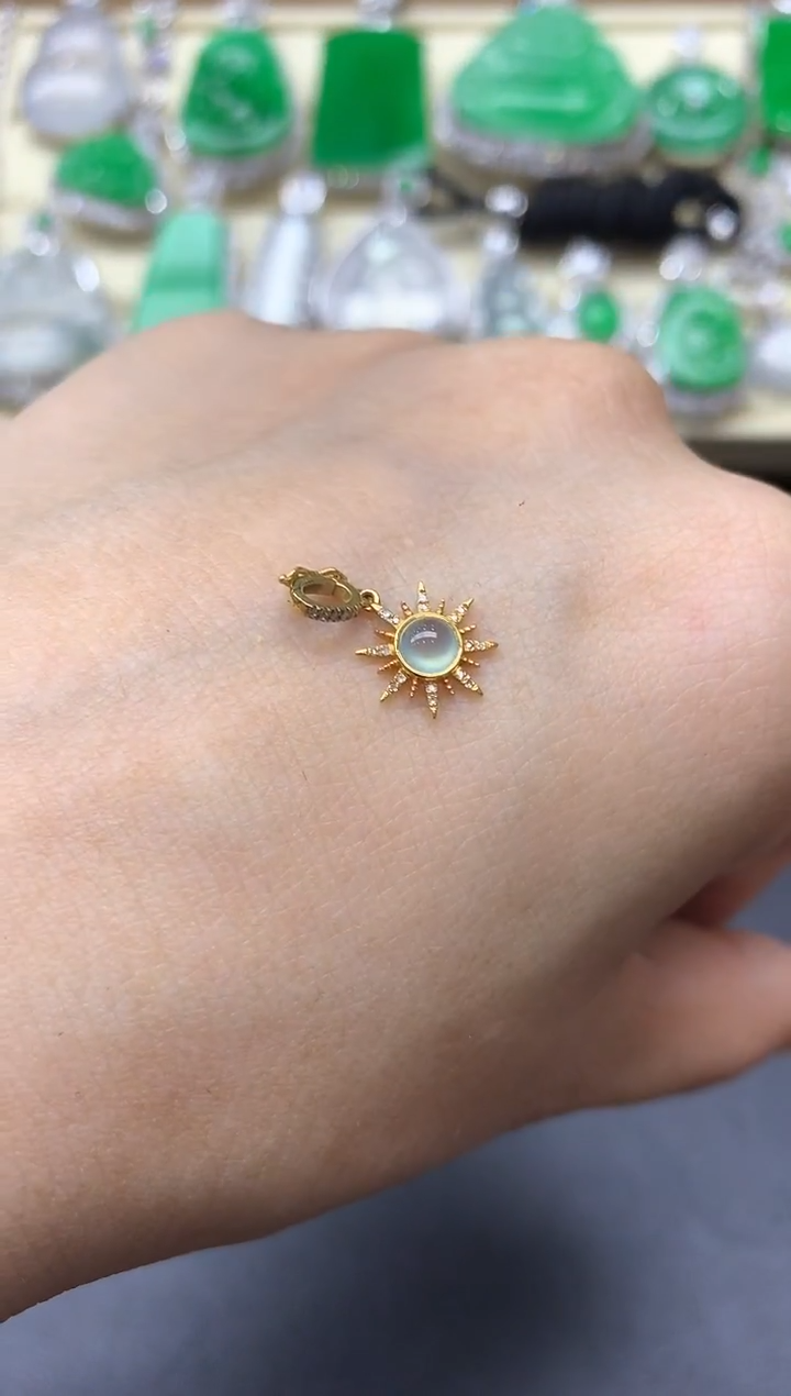 颈饰18K金镶嵌翡翠233-中国好珍宝