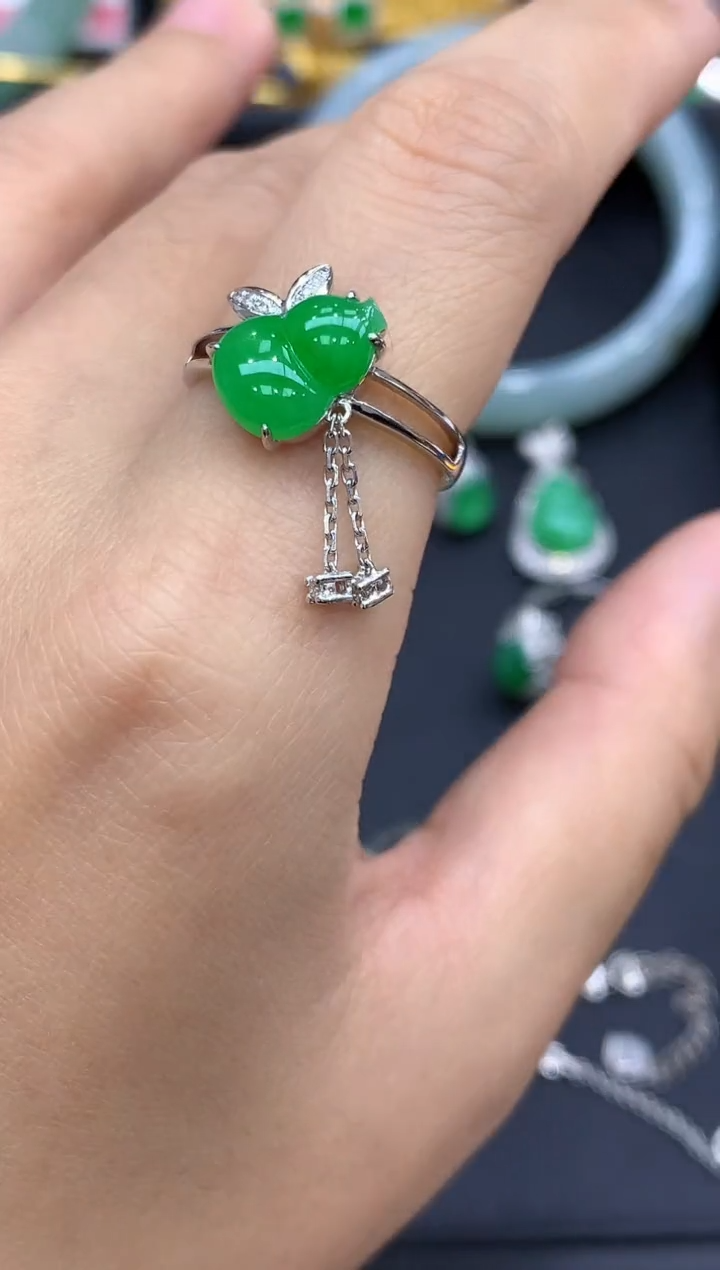 18K金镶嵌戒指翡翠423-中国好珍宝