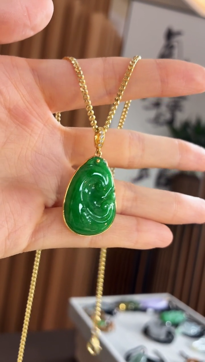 吊坠(不含链)18K金镶嵌翡翠吊坠