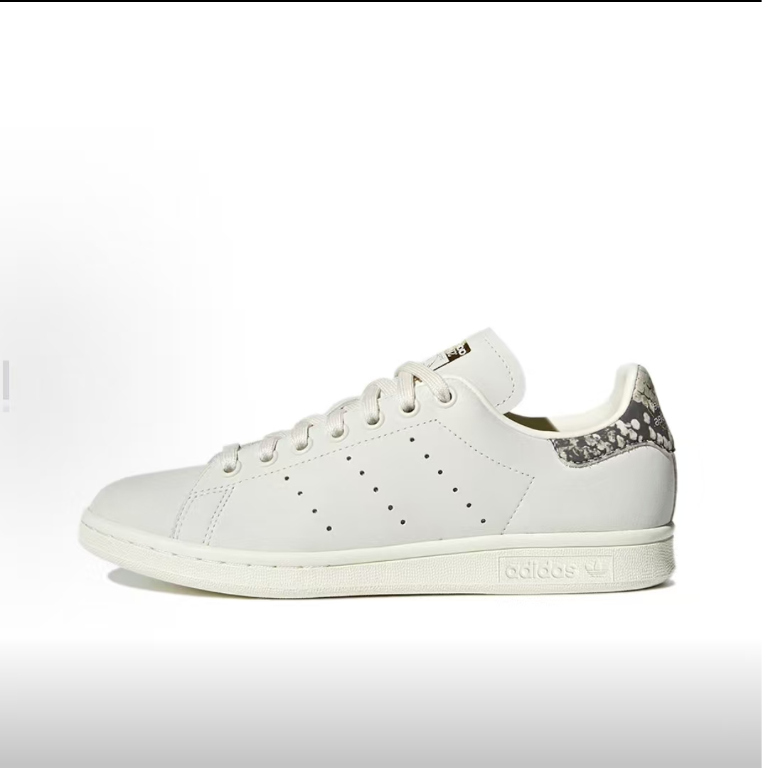 【瑕疵慎拍】阿迪达斯三叶草运动鞋板鞋F34304-38.5(鞋面脏污)