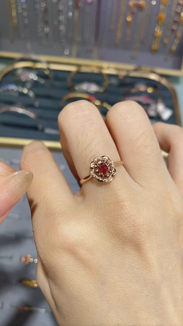 【闪购商品】红宝石戒指18K金镶嵌戒指