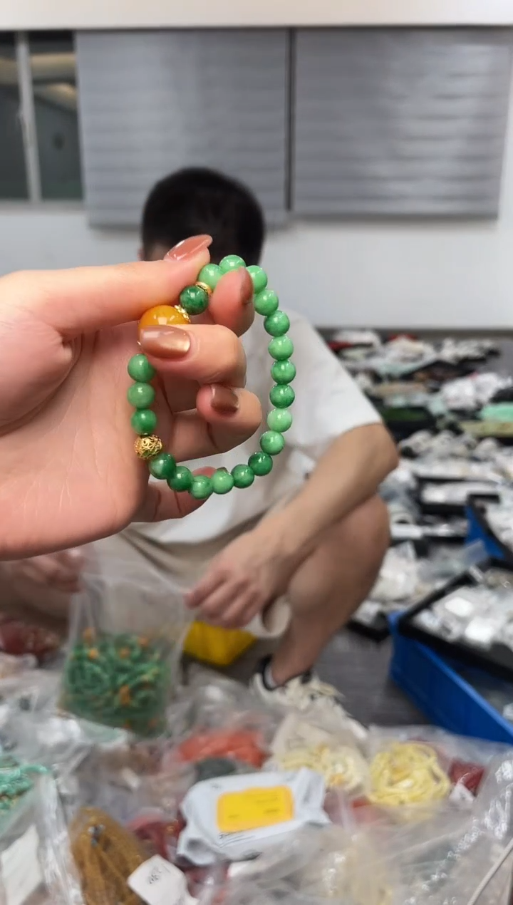 未镶嵌手串翡翠（多样性发一件）