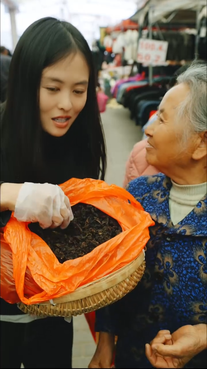 中国大陆代卖农家梅干菜2斤