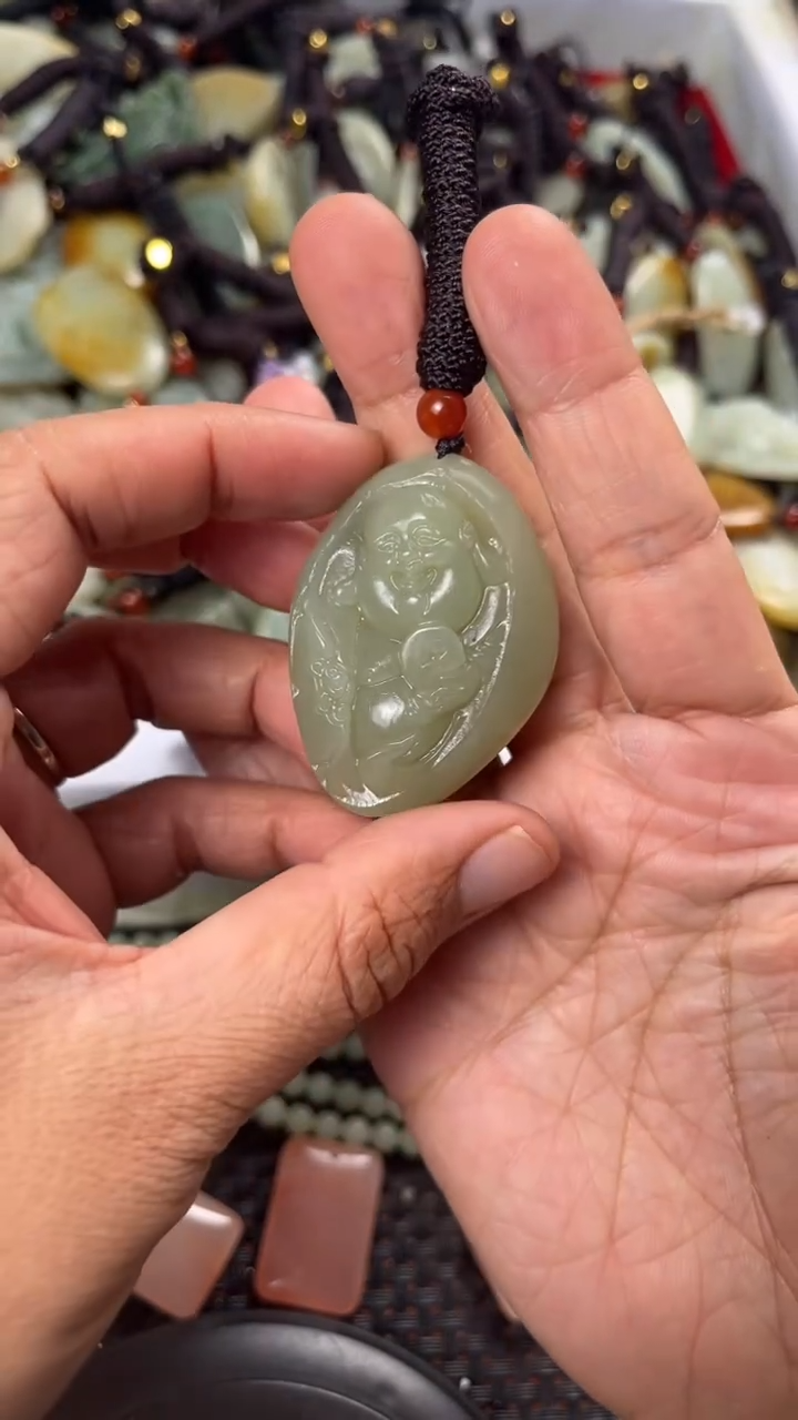 【闪购商品】和田玉颈饰未镶嵌多样性发货没有证书拍一发一有瑕