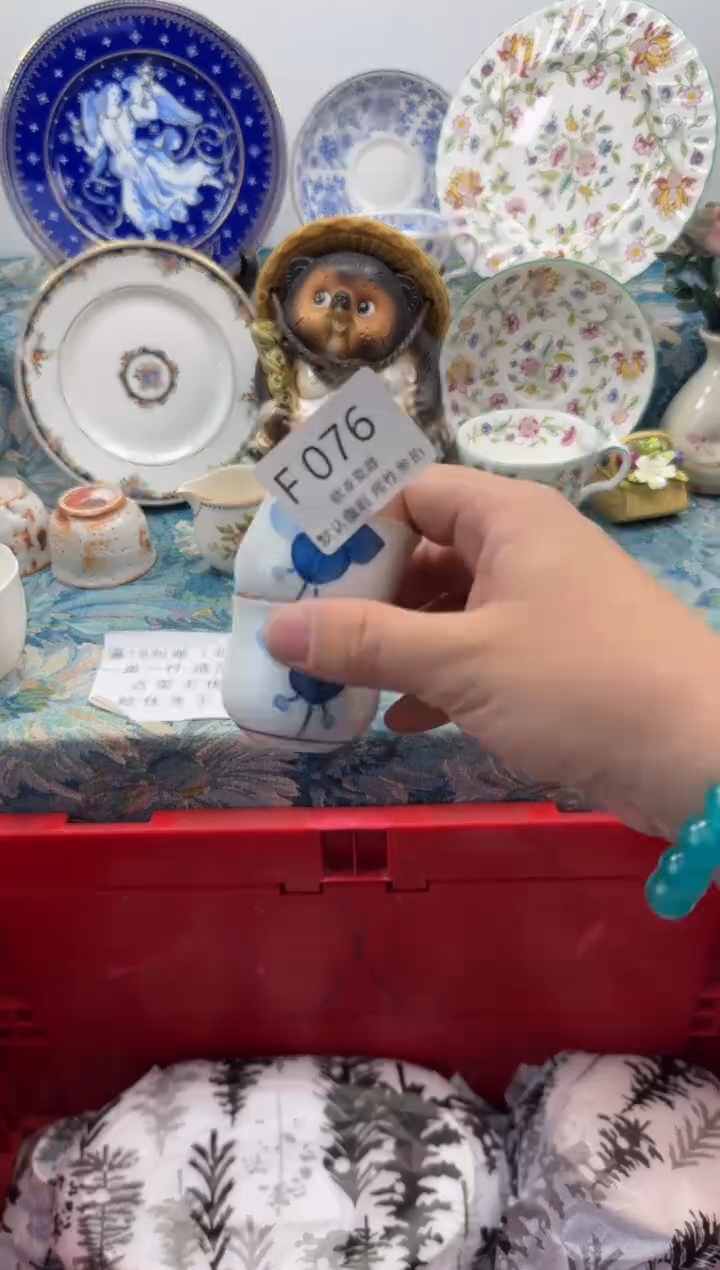 瓷片张*           F076