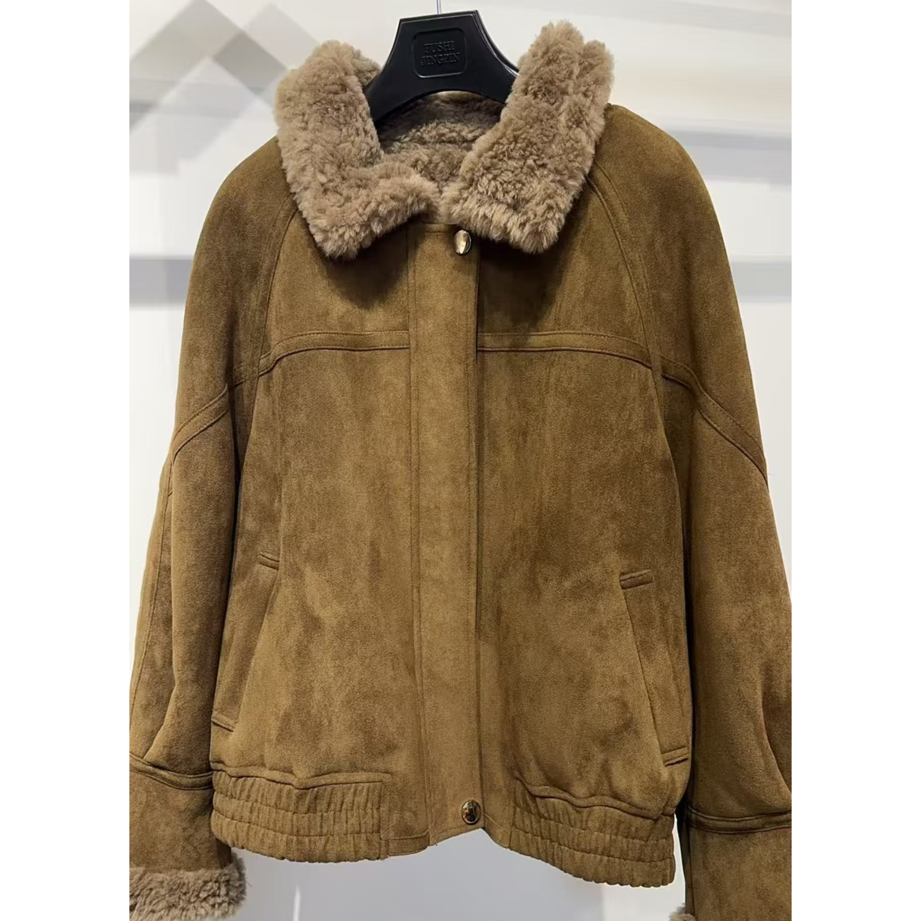 海宁爆款羊毛时尚气质短款外套