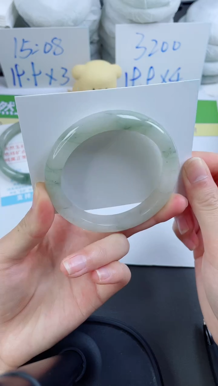 【闪购商品】石英质玉手镯未镶嵌3-58.4