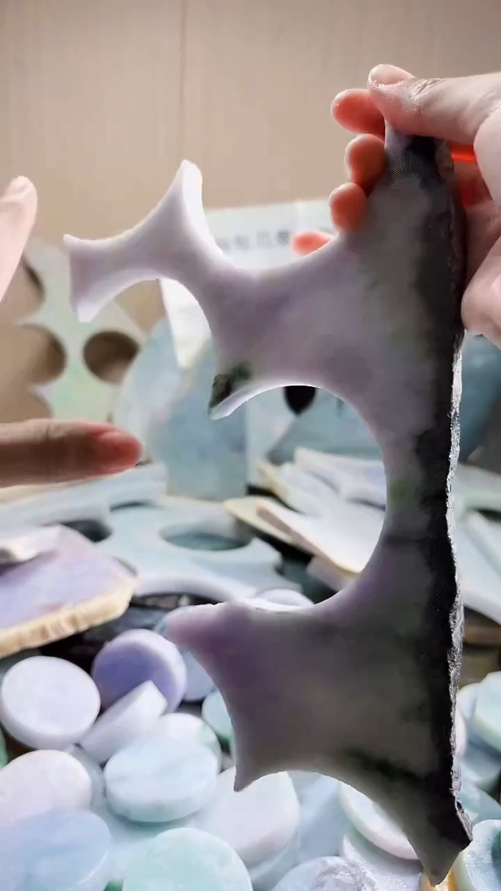 翡翠未镶嵌颈饰翡翠A货 温谭843