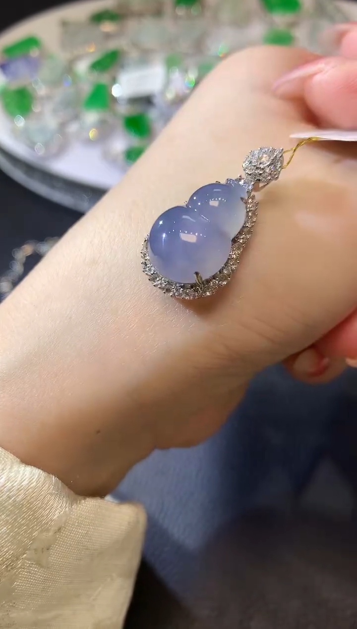 【闪购商品】翡翠吊坠(不含链)18K金镶嵌A132 紫货有一定色差