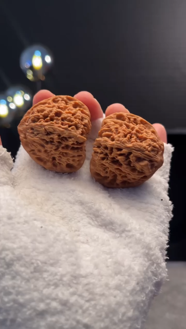 吊坠文玩核桃彪**欢南将